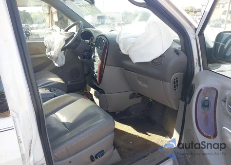 2001 Chrysler Town & Country Limited z USA, uszkodzony, nr VIN 2C8GP64L91R240266